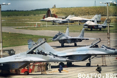 МиГ-29 на стоянке части (2003)