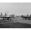 Самолеты Су-27 на стоянке части